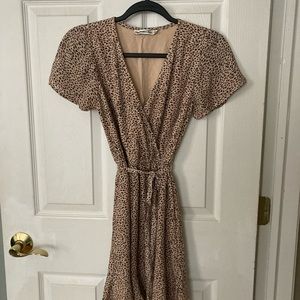 New Abercrombie short sleeve animal print wrap dress